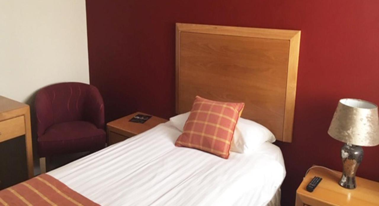 Leapark Hotel 3*